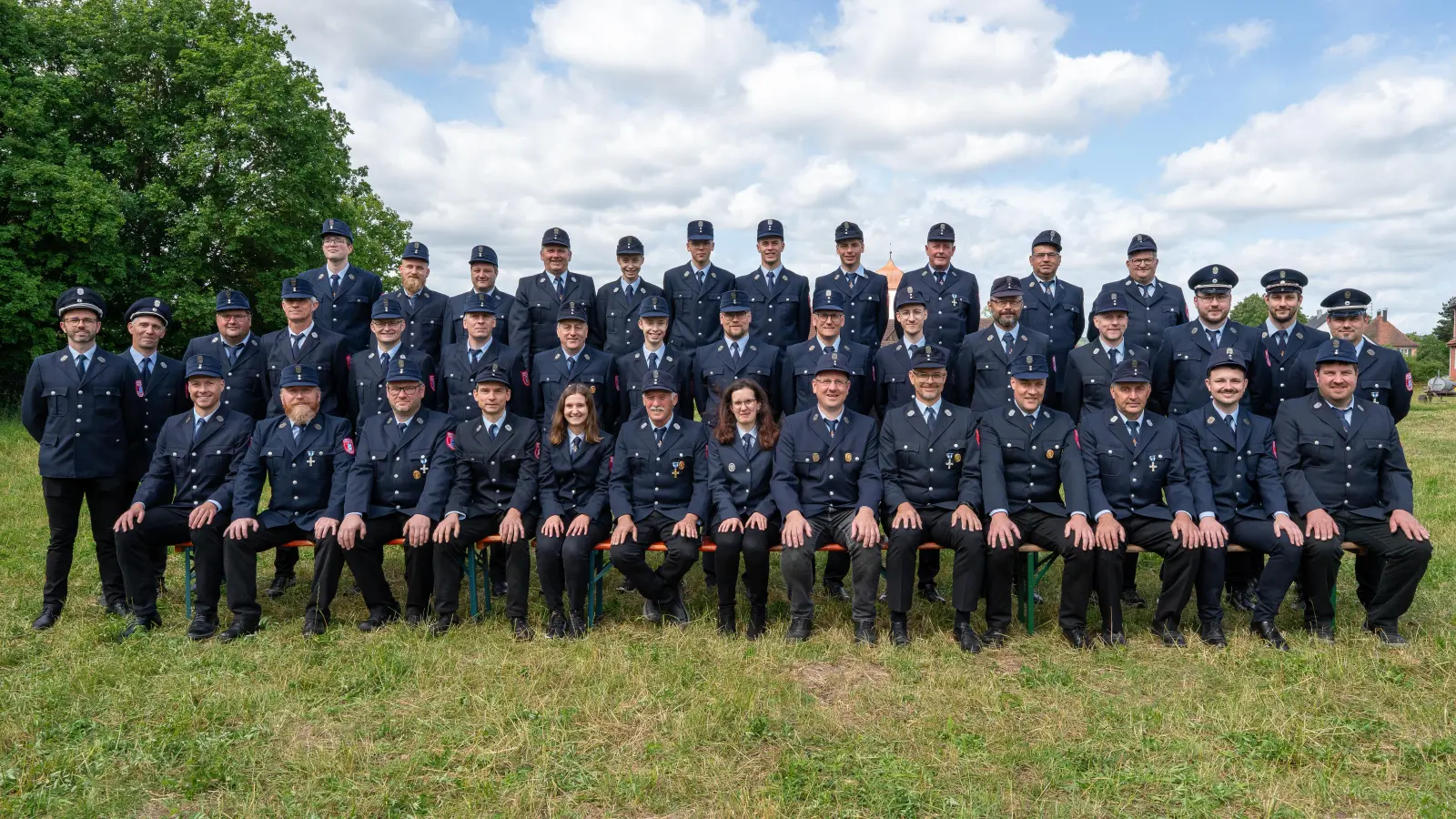 Gemeinsam im Einsatz für die Gemeinschaft: die aktive Wehr der Feuerwehren Mosbach-Tribur und Kühnhardt-Seiderzell. (Foto: FFW Mosbach-Tribur und Kühnhardt-Seiderzell)