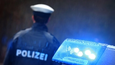 Nach dem Überfall Anfang Oktober hatte die Polizei vergeblich nach den vier Angreifern gesucht. (Symbolbild) (Foto: Karl-Josef Hildenbrand/dpa)