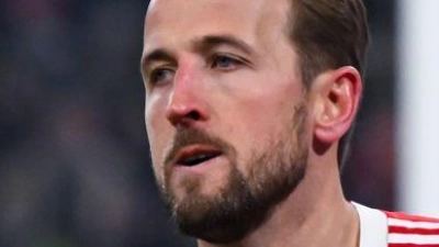 Für jedes Tor ein Schnitzel: Harry Kane spricht eine leckere Lieferung. (Foto: Sven Hoppe/dpa)