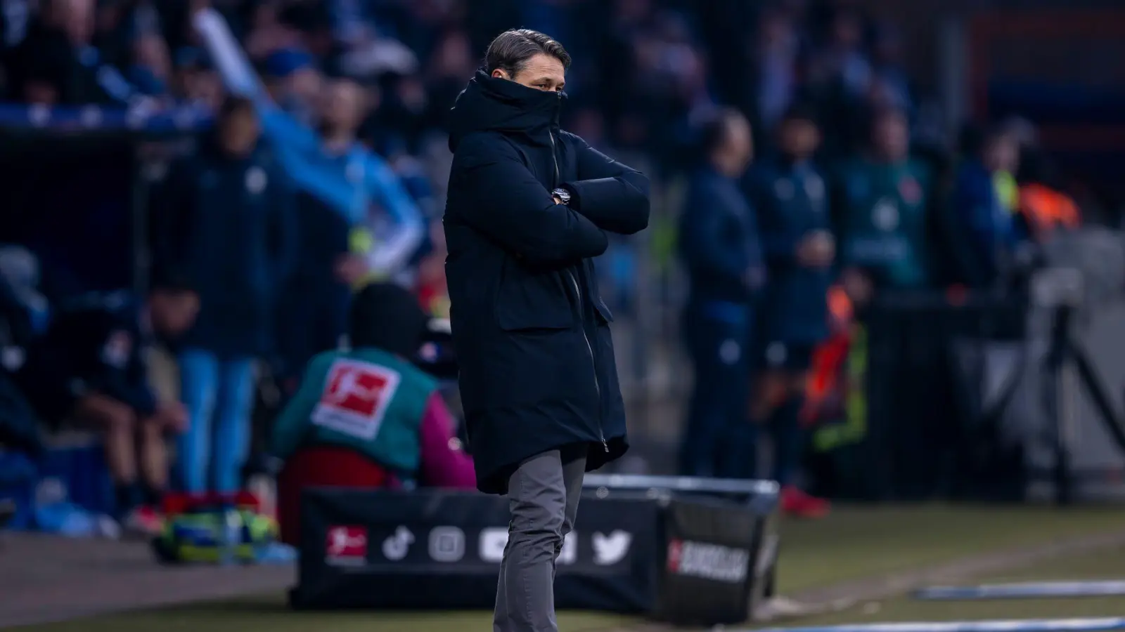 Trainer Niko Kovac sah in Bochum wenig, was dem BVB Mut machen kann. (Foto: David Inderlied/dpa)