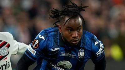 Der FC Bayern ist an Ademola Lookman von Atalanta Bergamo dran. (Archivbild) (Foto: Brian Lawless/PA Wire/dpa)