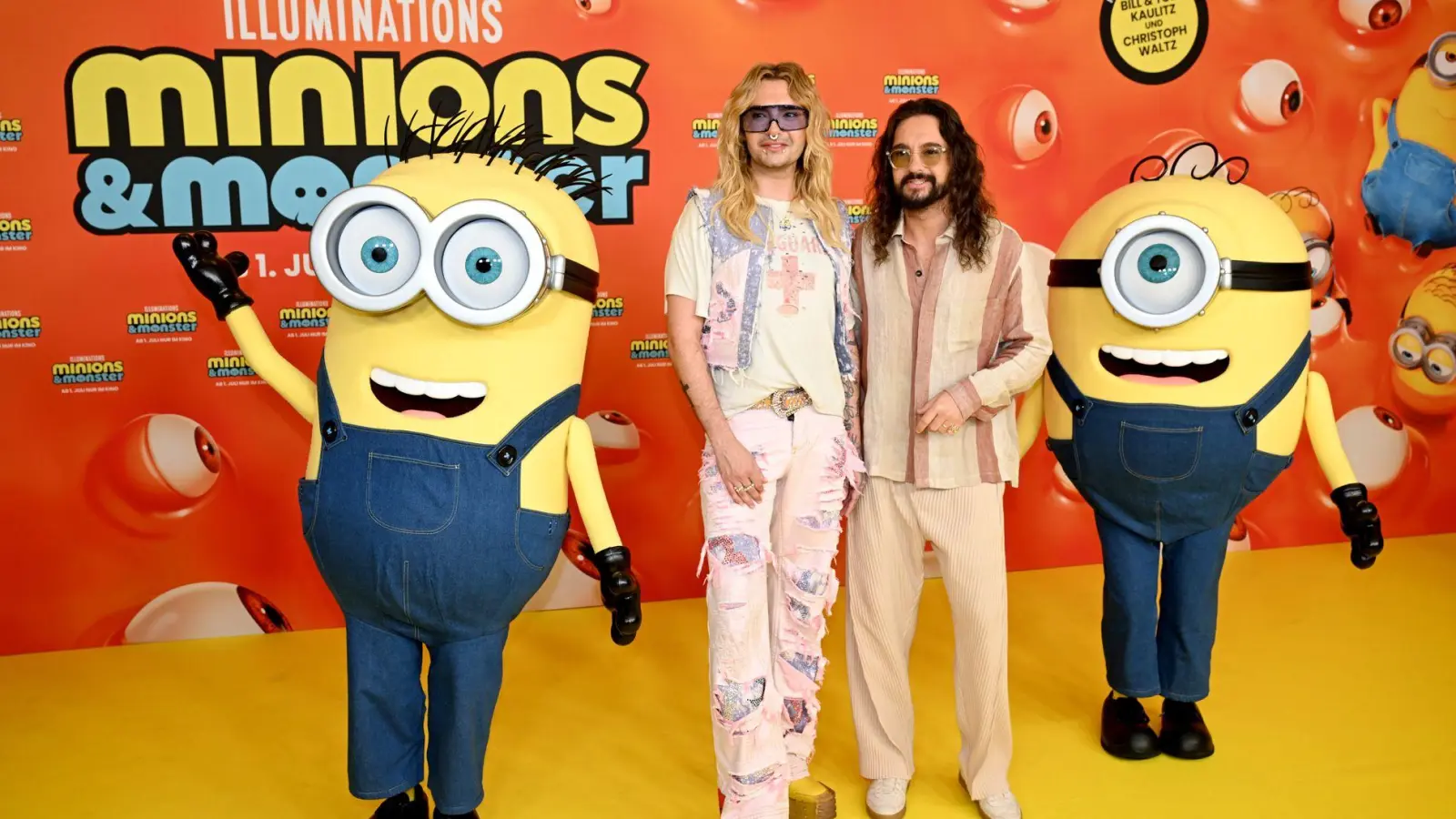 Bill und Tom Kaulitz bei der Deutschlandpremiere des Films.  (Foto: Felix Hörhager/dpa)
