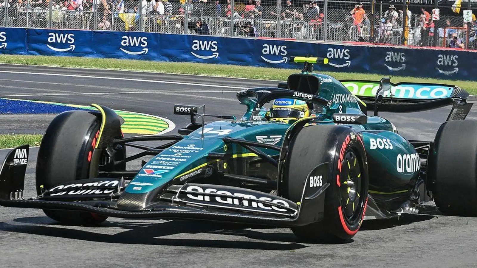 Der Spanier Fernando Alonso war beim Freien Training in Montrwal der Schnellste. (Foto: Graham Hughes/The Canadian Press/AP/dpa)