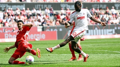 Zurück in Hamburg: Der ehemalige Kölner und HSVer Faride Alidou stürmt jetzt für den 1. FC Kaiserslautern. (Foto: Federico Gambarini/dpa)