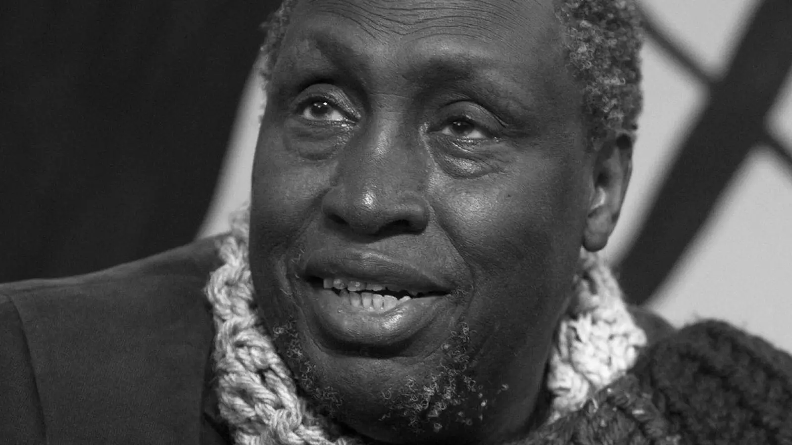 Der im Alter von 87 Jahren verstorbene kenianische Schriftsteller Ngugi wa Thiong´o (Archivbild) (Foto: Sebastiao Moreira/EFE/dpa)