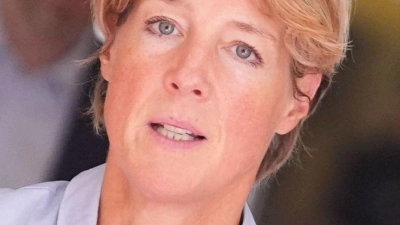 Die Angeklagte Christina Block auf dem Gerichtsflur. (Foto: Marcus Brandt/dpa)