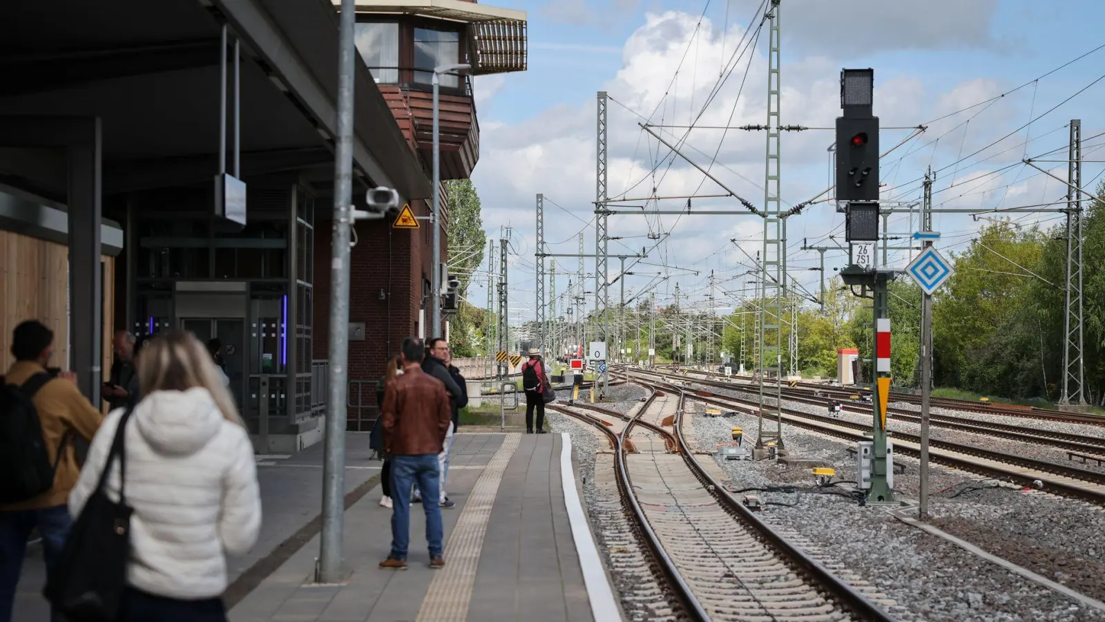 Zwischen Hamburg und Schwerin ist der Verkehr schon freigegeben. (Archivbild.)  (Foto: Christian Charisius/dpa)