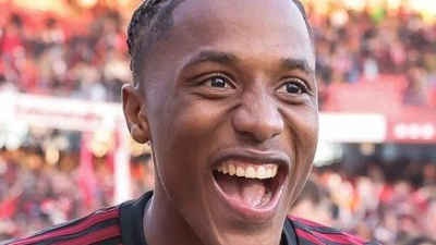 Muss den 1. FC Nürnberg nach nur einem halben Jahr wieder verlassen: Leihspieler Demba Diop (links). (Archivbild) (Foto: Daniel Löb/dpa)