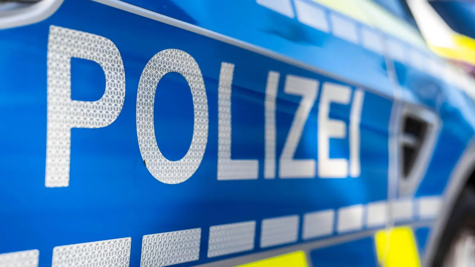 Die Polizei sucht nach dem Täter. (Symbolbild) (Foto: David Inderlied/dpa)