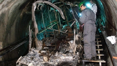 Nur 12 Menschen überlebten das Tunnel-Inferno. (Archivbild) (Foto: Franz Neumayr/epa apa/dpa)