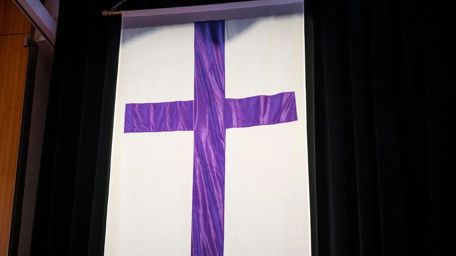 Die Synode der evangelischen Landeskirche wählt ein neues Präsidium. (Symbolbild) (Foto: Daniel Vogl/dpa)