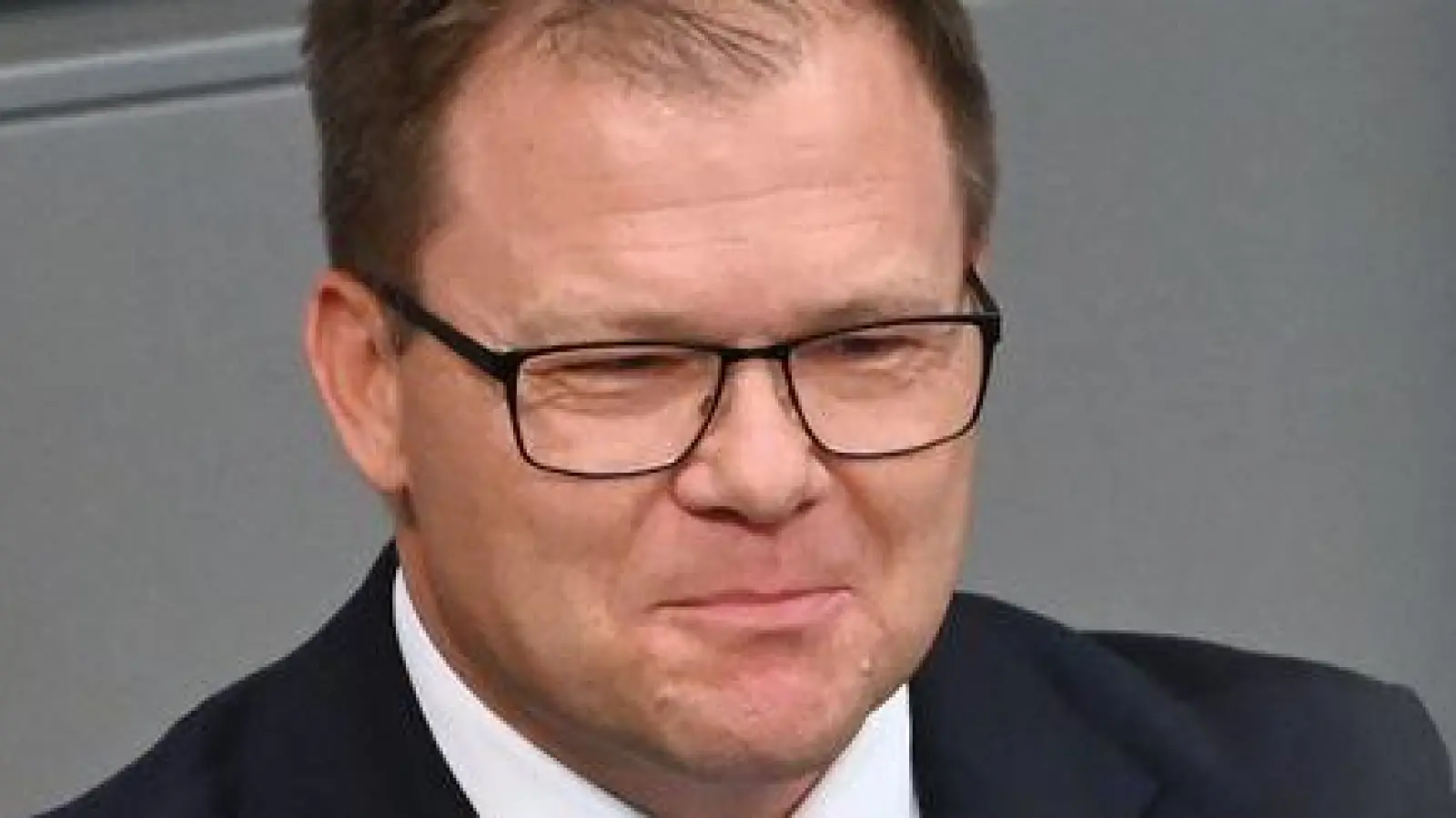 Umweltminister Carsten Schneider spricht sich für einen besseren Schutz der Weltmeere aus. (Archivbild) (Foto: Katharina Kausche/dpa)