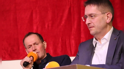 CSU-Parteifreunde: Dinkelsbühls Oberbürgermeister Dr. Christoph Hammer und Landrat Dr. Jürgen Ludwig stehen für einen komplett konträren Politikstil und geraten deshalb immer wieder aneinander. (Foto: Gudrun Bayer)