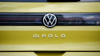 Mit dem ID. Polo verabschiedet sich VW von den Nummern in den Modellnamen und kehrt zu den bekannten Bezeichnungen zurück. Die Studie hatte noch ID.2all geheißen. (Archivbild) (Foto: Kay Nietfeld/dpa)