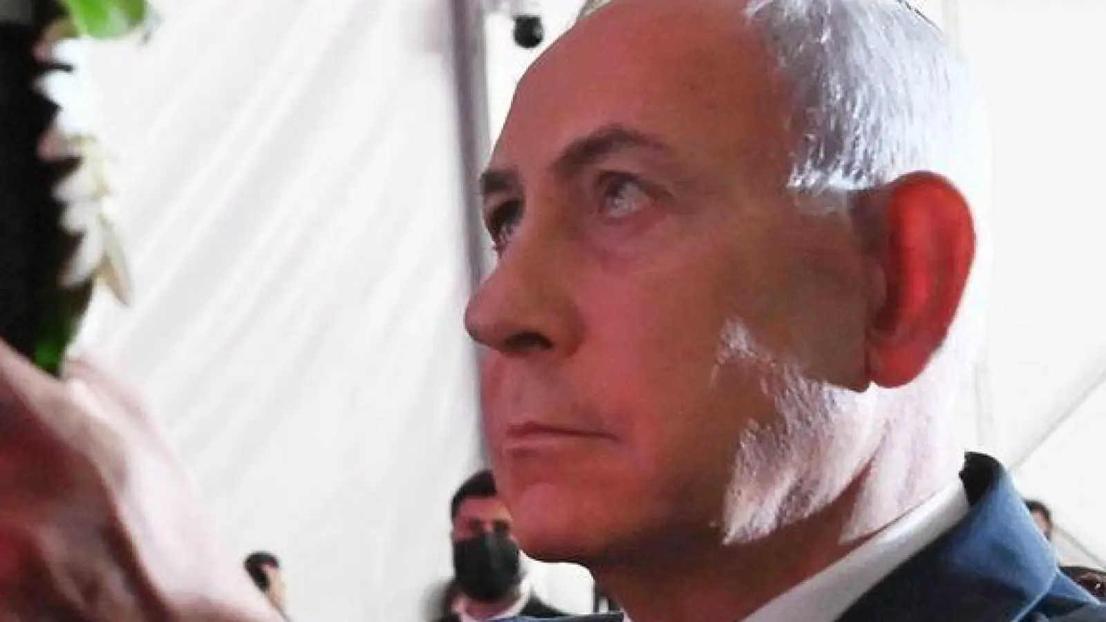 Israels Ministerpräsident Benjamin Netanjahu hat bei einer Gedenkveranstaltung an den 7. Oktober 2023 allen gedroht, die an dem Überfall beteiligt waren. (Foto: Debbie Hill/Pool UPI/AP/dpa)