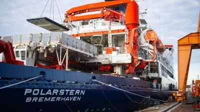 Das Forschungsschiff „Polarstern“ startet aus dem chilenischen Punta Arenas zu einer Expedition in das antarktische Weddellmeer. (Archivbild) (Foto: Sina Schuldt/dpa)