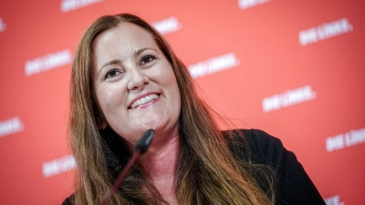 Janine Wissler, Bundesvorsitzende der Partei Die Linke, gibt in der Parteizentrale eine Pressekonferenz. (Foto: Kay Nietfeld/dpa)