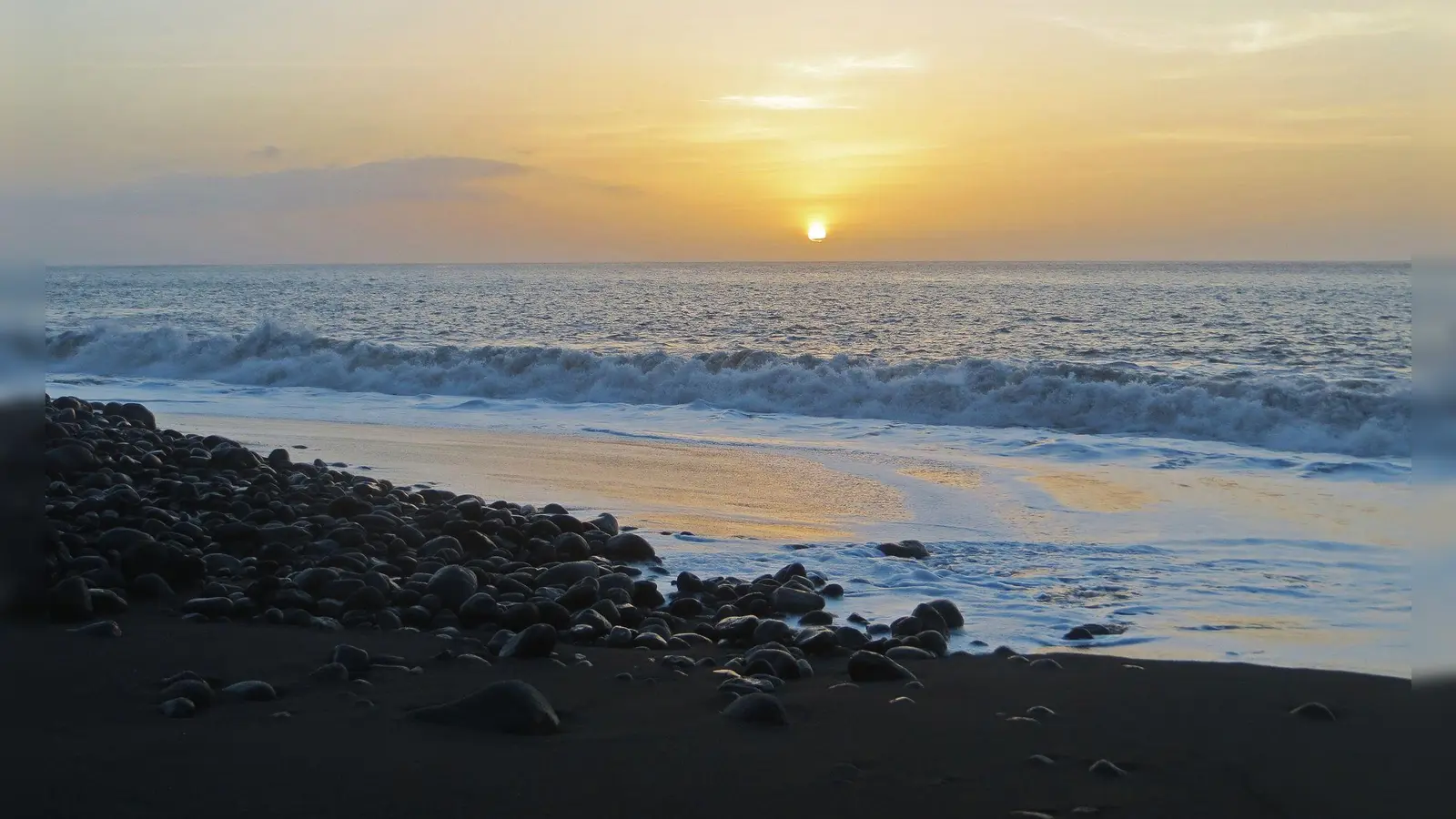 Ein junger Deutscher steht im Verdacht, seine Familie im Urlaub auf Kap Verde umgebracht zu haben.  (Foto: Bernadette Olderdissen/dpa-tmn)