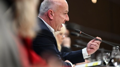 Berlins Regierender Bürgermeister Kai Wegner ist auch Mitglied der CDU-Fraktion. (Archivbild) (Foto: Britta Pedersen/dpa)