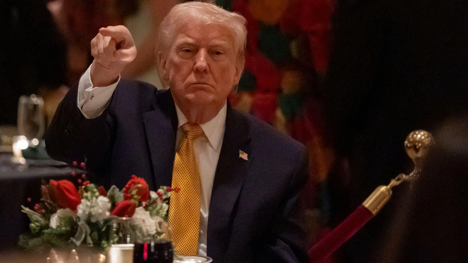 Trump lenkt den Blick im Epstein-Fall erneut auf die Demokraten. (Foto: Alex Brandon/AP/dpa)