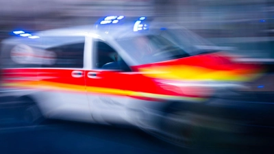 Beim FSV Erlangen-Bruck war der Notarzt im Einsatz. (Foto: Jens Büttner/dpa)