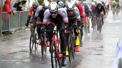 Bei strömendem Regen fand 2022 das Rennen der RSG Ansbach satt. Am 5. Juli hofft der Veranstalter auf besseres Wetter. (Foto: Siegfried Hüttliner)