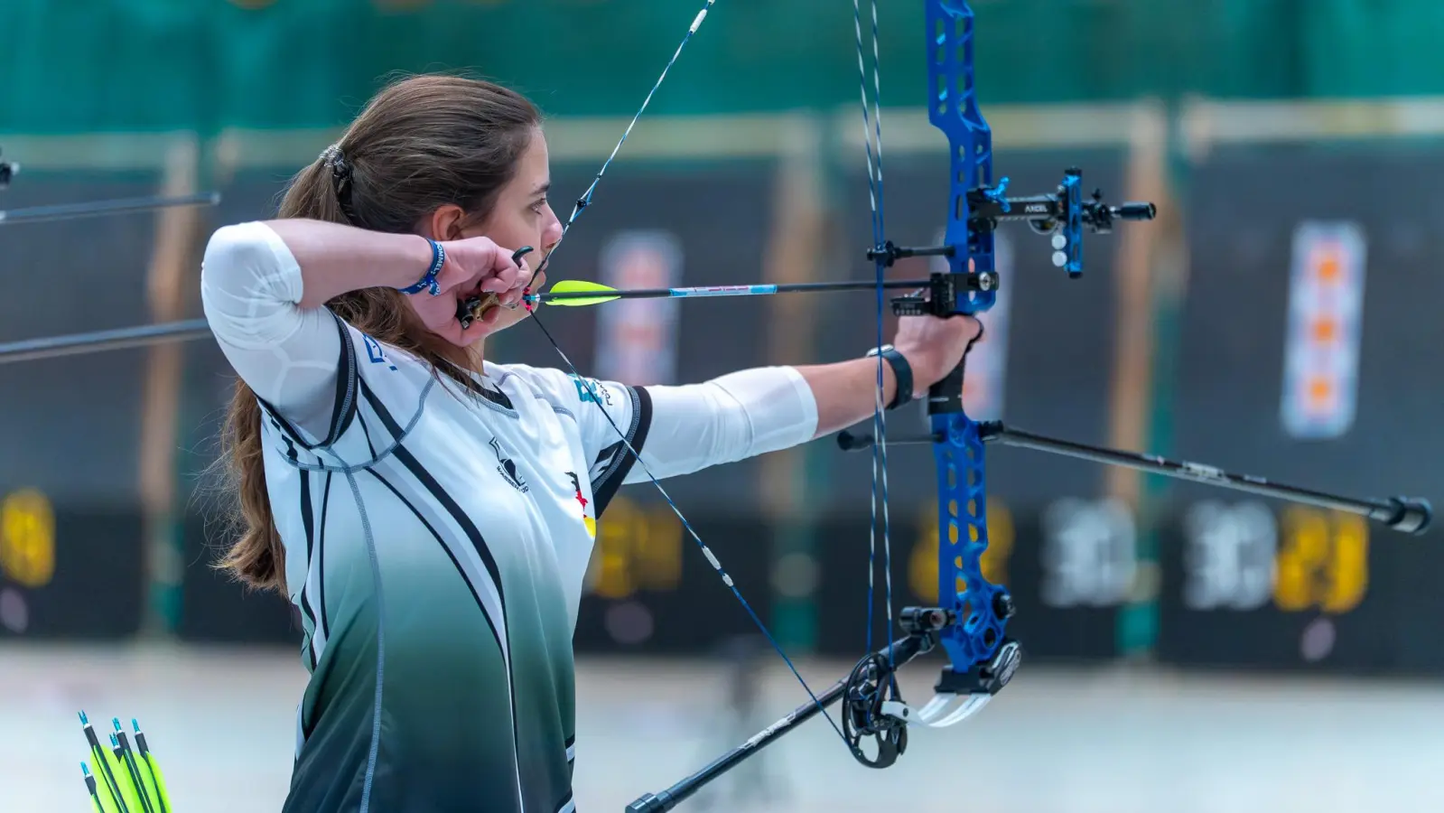 Franziska Göppel holte sich in Berlin mit dem Compoundbogen den Titel bei den Frauen. (Foto: Roy Beyer)