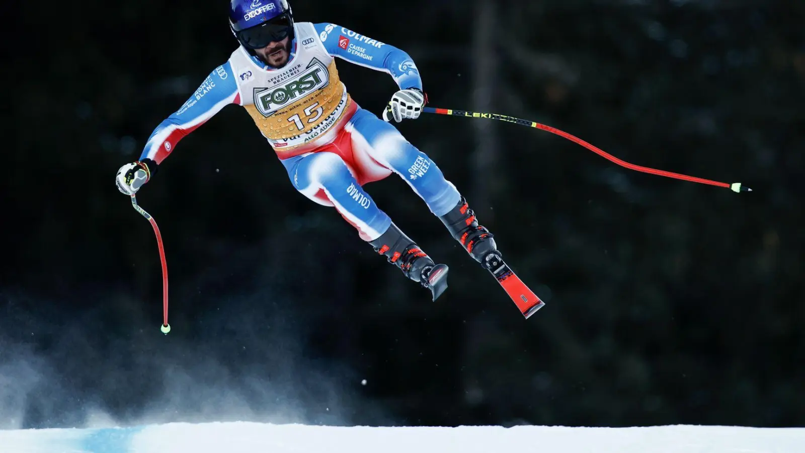 Ski-Star Cyprien Sarrazin gewann vergangene Saison beide Abfahrten in Kitzbühel. (Foto: Gabriele Facciotti/AP/dpa)