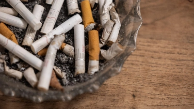 Rauchen hängt eng mit dem Risiko für Lungenkrebs zusammen. (Foto: Hannes P Albert/dpa)