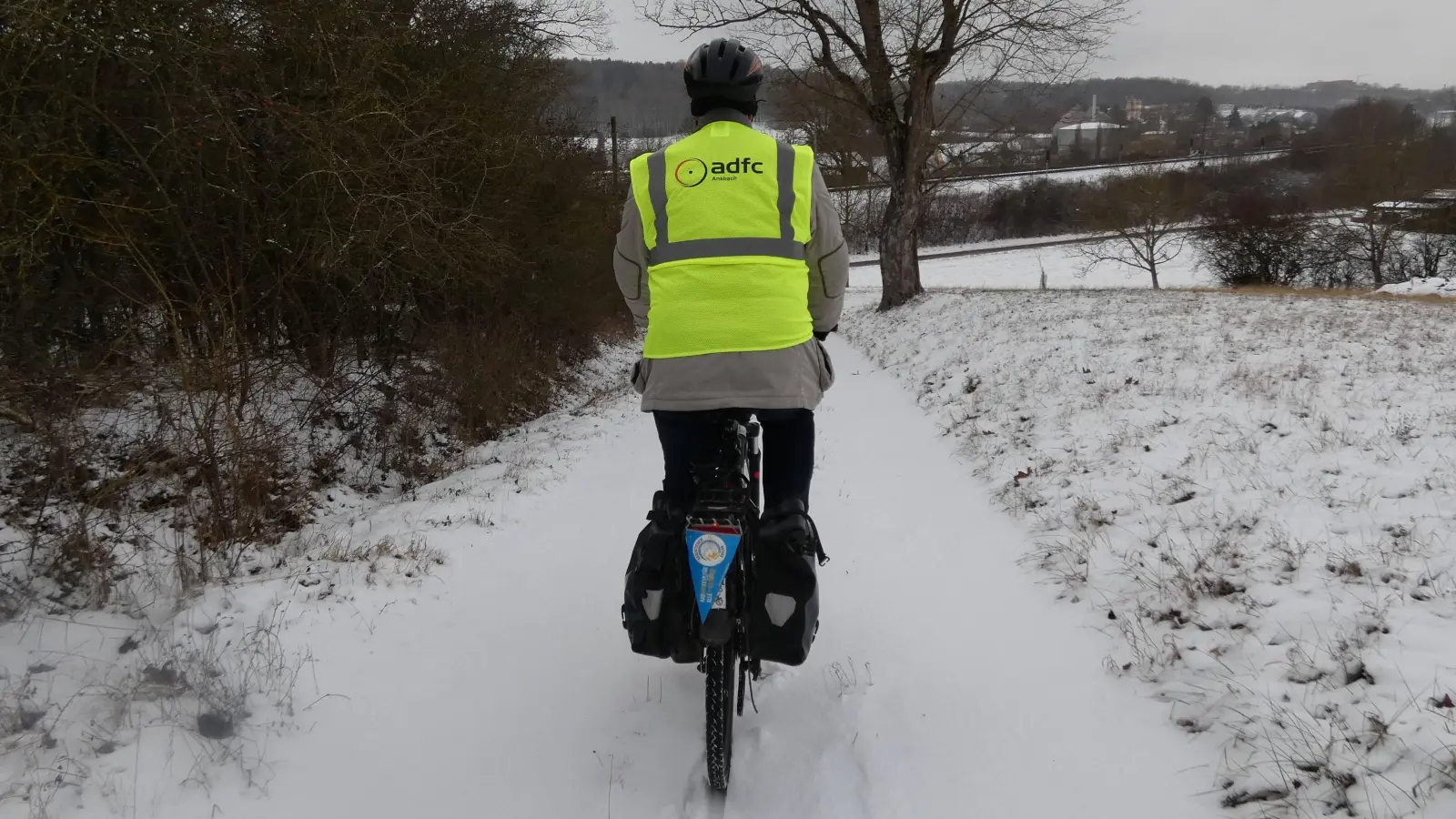 Damit Radfahren auch im Winter Spaß macht, sollte man sich umsichtig verhalten. Der ADFC hat ein paar Tipps parat. (Foto: Elke Berberich)