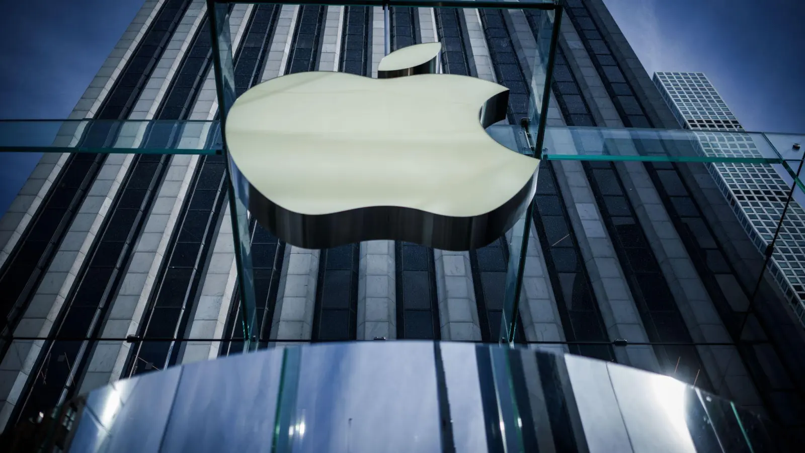 Apple war zuletzt vor mehr als einem Jahr das wertvollste Unternehmen an der Börse. (Archivbild) (Foto: Michael Kappeler/dpa)