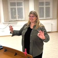 Julia Kranz hat die Leitung des Kirchenchores in Lichtenau übernommen. (Foto: Kerstin Baer )