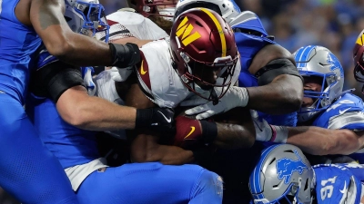 Brian Robinson und die Washington Commanders fanden fast immer einen Weg durch die Abwehr der Lions. (Foto: Rey Del Rio/AP/dpa)