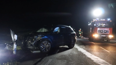 Eines der beiden Autos, die an dem Unfall beteiligt waren. (Foto: Gudrun Bayer)