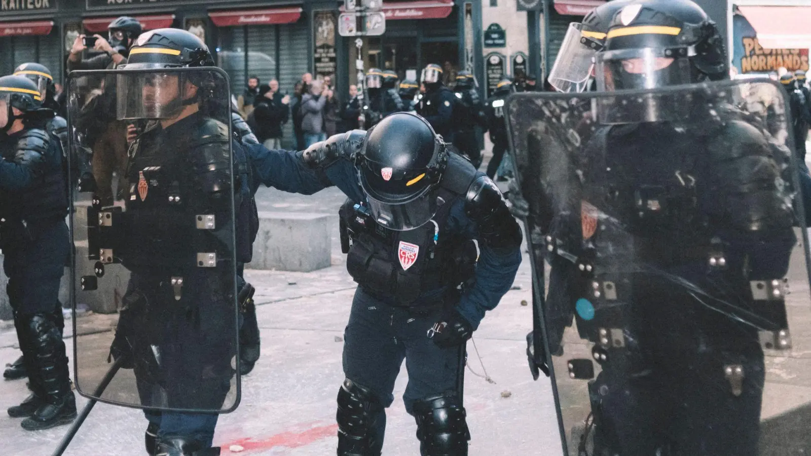 Während des Protesttags wurden frankreichweit 500 Einsatzkräfte verletzt. (Foto: Fabian Suspensivo/ZUMA Press Wire/dpa)