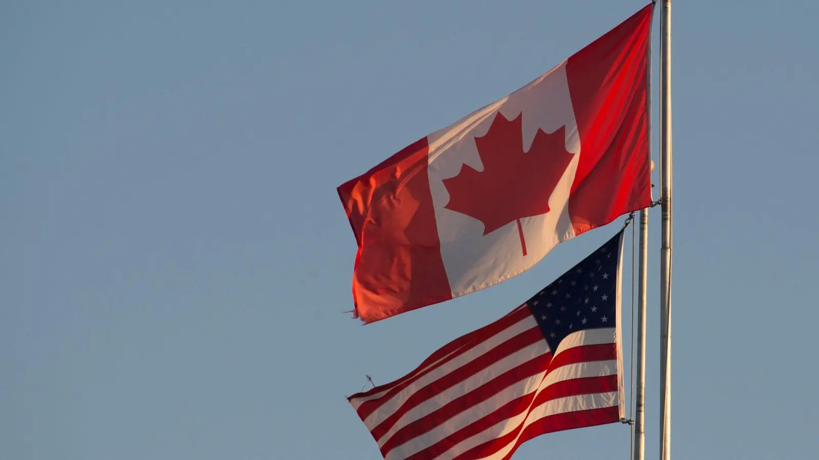 Trump kündigt neue Zölle gegen Nachbar Kanada an. (Archivbild) (Foto: Jonathan Hayward/The Canadian Press/AP/dpa)