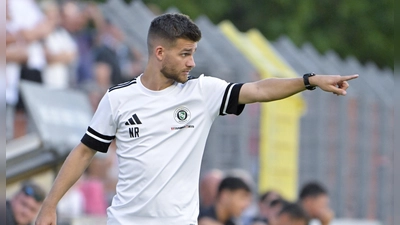 „Ein perfekter Tag und etwas Glück”. Dann kann die Elf von Trainer Niklas Reutelhuber auch einen Drittligisten schlagen. (Foto: Martin Rügner)