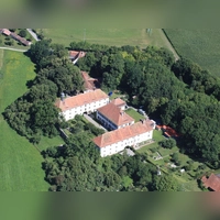 Beim Wandelkonzert am Sonntag, 23. August, wird das Schloss Seehaus selbst zur Kulisse: Das Publikum wandelt von Station zu Station und erlebt dabei Werke englischer Komponisten des 17. Jahrhunderts. (Foto: Richard Scharnagel)