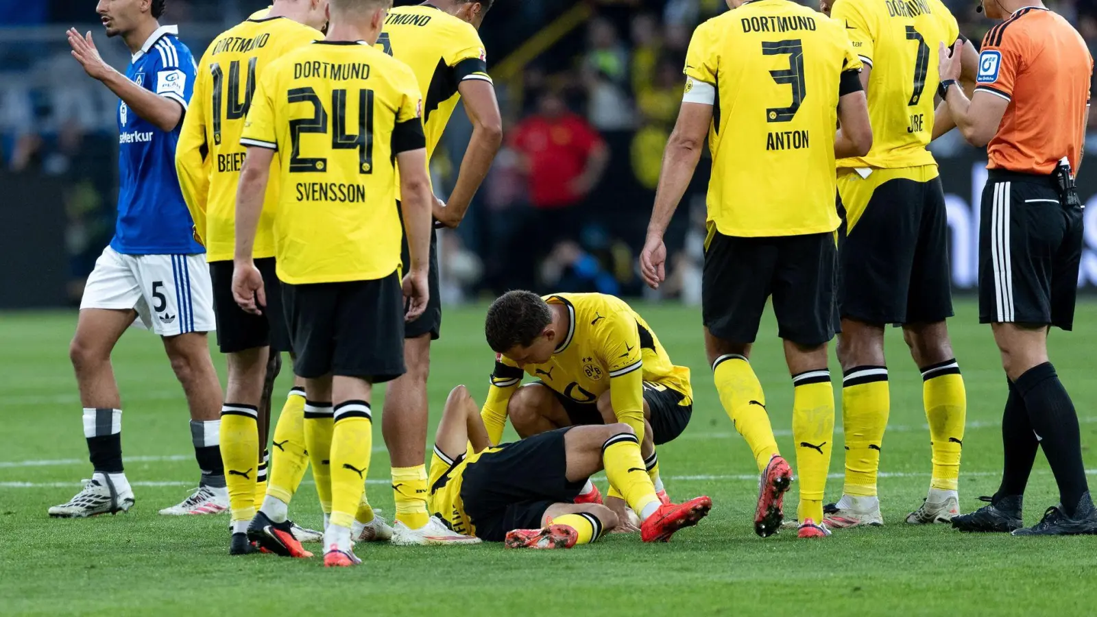 Der BVB sorgt sich um Giannis Konstantelias. (Foto: Fabian Strauch/dpa)