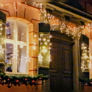 Abendlicher Lichterzauber - gesehen in der Bad Windsheimer Altstadt (Foto: Uschi Wendel)