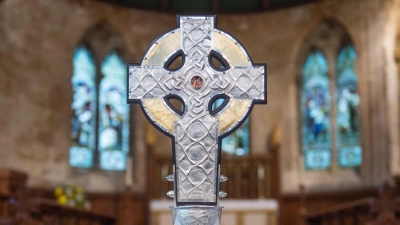 Erzbischöfin Vann und ihre Partnerin Diamond sind seit 30 Jahren in einer Beziehung. (Foto: Peter Powell/PA Wire/dpa)