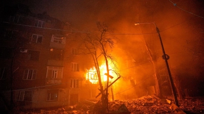 Die Industriestadt Krywyj Rih wurde von russischen Raketen getroffen. (Foto: Mykola Myrnyi/AP/dpa)