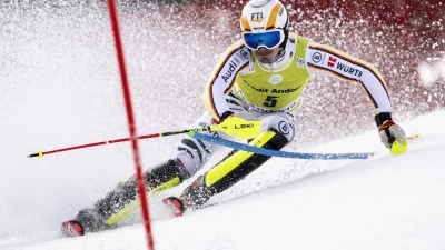 Linus Straßer aus Deutschland in Aktion. (Foto: Jean-Christophe Bott/KEYSTONE/dpa)