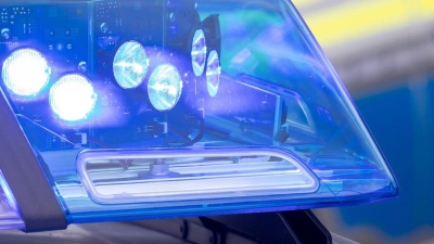 Die Polizei verhört den Verdächtigen. (Symbolbild) (Foto: Daniel Karmann/dpa)