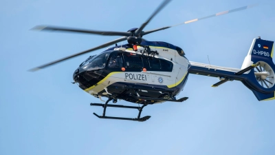 Die bayerische Polizei fliegt jetzt komplett mit neuen H145-Hubschraubern von Airbus. (Foto: Stefan Puchner/dpa)