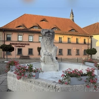 Geschichte zum Anhören soll das geplante Erzählbänke-Projekt liefern. Eine der Stationen entsteht am Rübezahl-Brunnen. (Foto: Yvonne Neckermann)