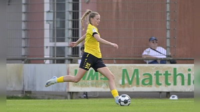 Wenn Anna Horwath zum Freistoß antritt, wird es gefährlich. (Foto: Martin Rügner)