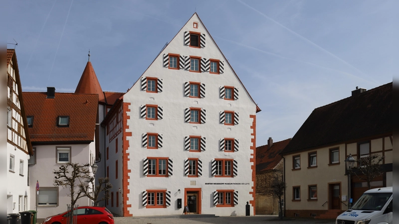 Der Umbau des Alten Landgerichts zum Gustav-Weißkopf-Museum wird auch noch heuer den Haushalt der Stadt Leutershausen mit 210.000 Euro belasten.  (Foto: Alexander Biernoth)