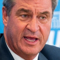 Die CSU will am System gesetzlicher und privater Kassen nicht rütteln. (Foto: Daniel Vogl/dpa)