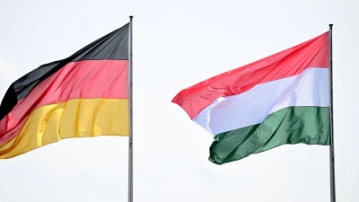 Deutsche Autobauer und Zulieferer sind auch in Ungarn vertreten - mit zunehmender Tendenz. (Symbolbild) (Foto: Sebastian Gollnow/dpa)